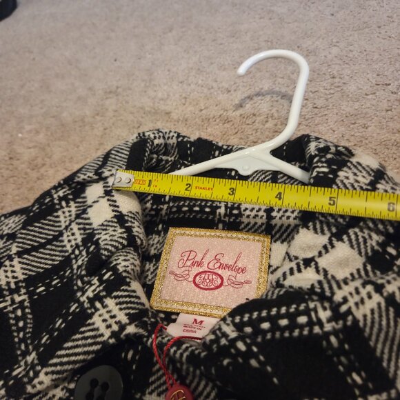 Pink Envelope Women's Medium Winter Black and White Checkered Coat - Picture 8 of 8